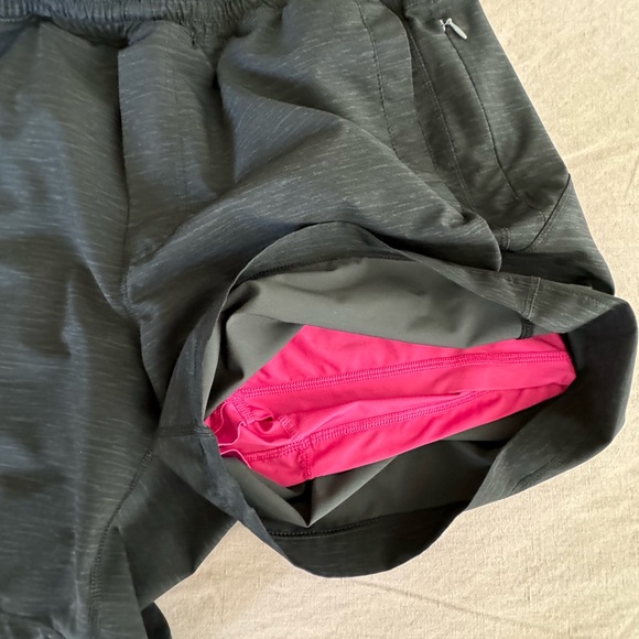 Men’s Birddogs gym shorts in size XL with 7” inseam - Picture 4 of 5